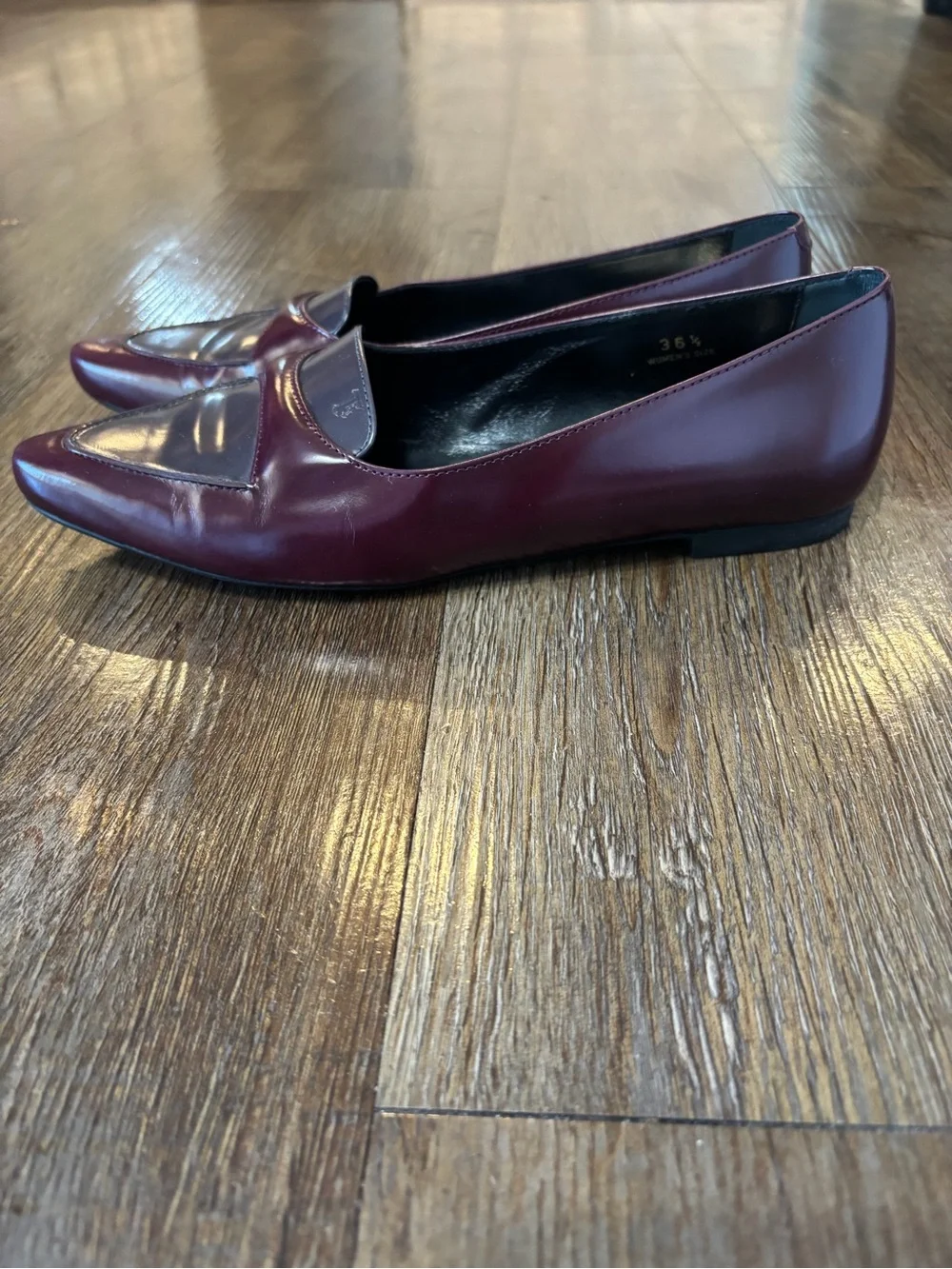 TOD'S Burgundy Patent Leather Pointed-Toe Pumps — Size 6